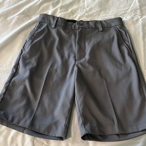 Amazon Essentials Men's Slim-Fit Stretch Shorts size 29